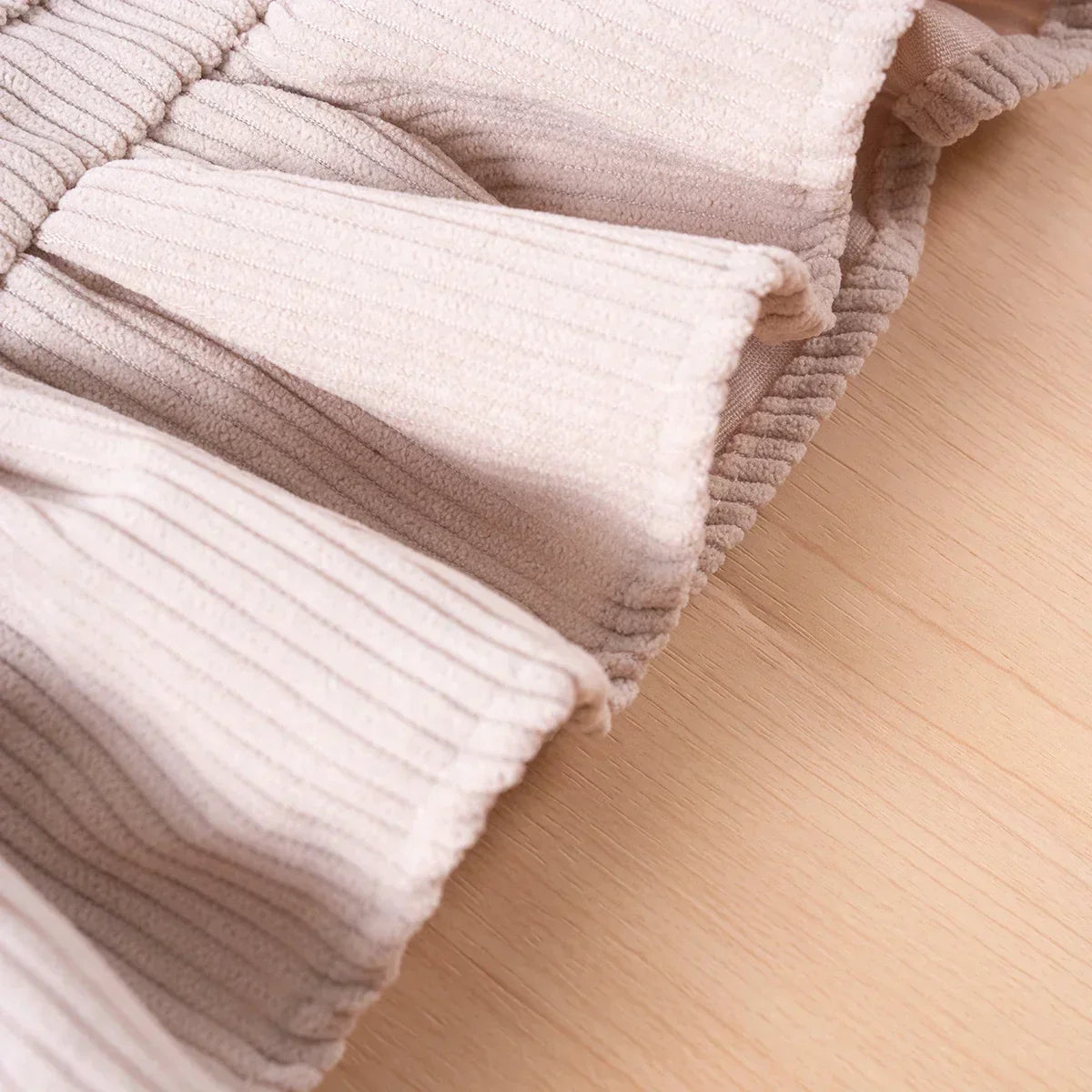 Vestido Infantil de Veludo com Flores - Primavera e Outono