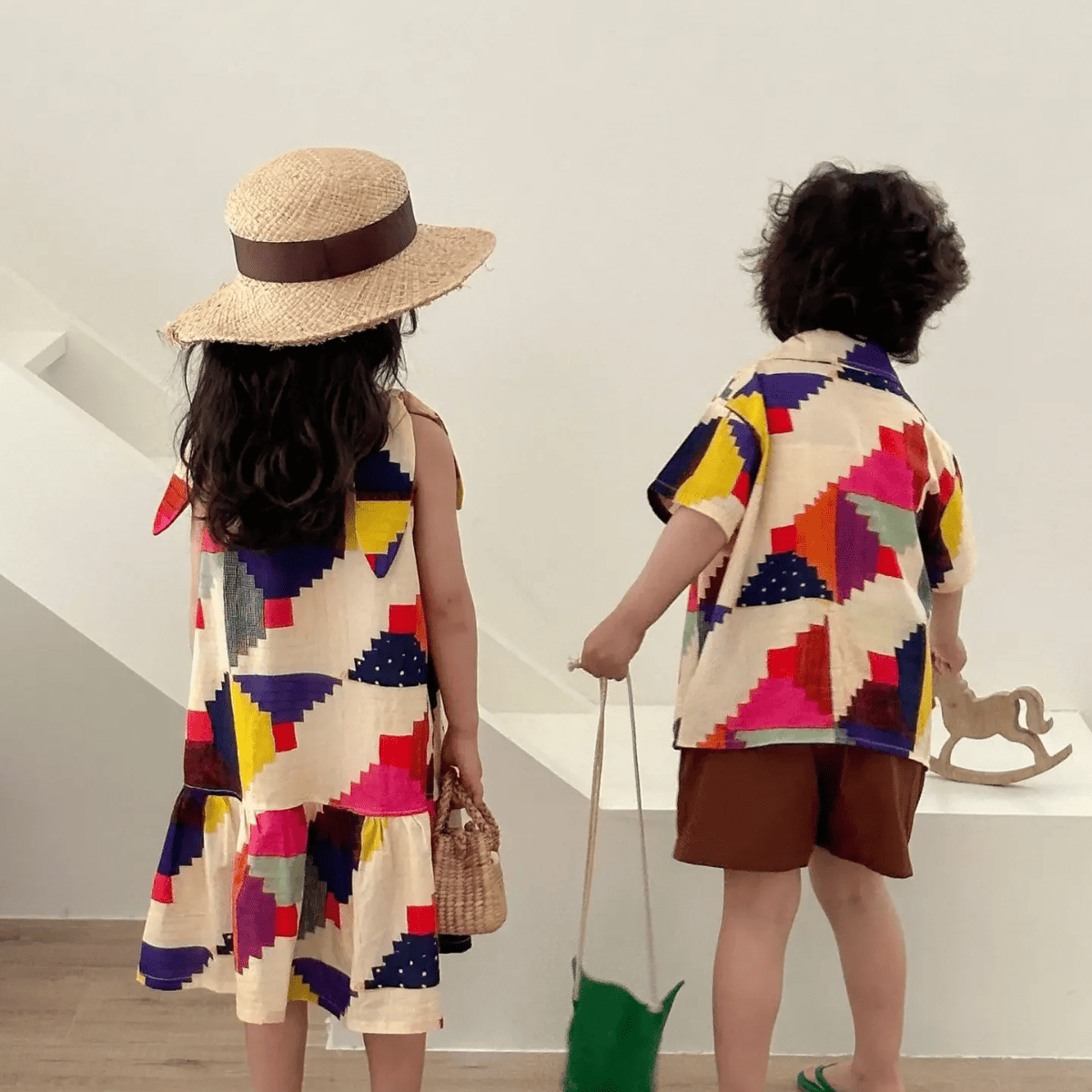 Conjunto Infantil Colorido de Verão - Camisa e Vestido